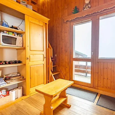 Ski-in Ski-out For 6 In Mottaret Apartment